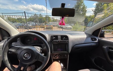 Volkswagen Polo VI (EU Market), 2012 год, 650 000 рублей, 1 фотография