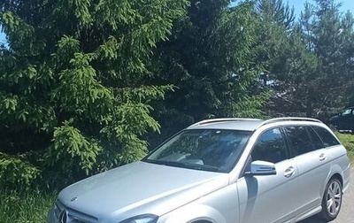 Mercedes-Benz C-Класс, 2013 год, 1 300 000 рублей, 1 фотография