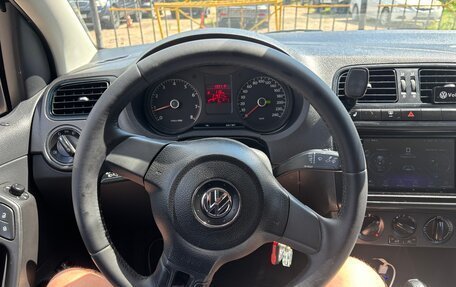 Volkswagen Polo VI (EU Market), 2012 год, 650 000 рублей, 3 фотография