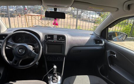 Volkswagen Polo VI (EU Market), 2012 год, 650 000 рублей, 25 фотография