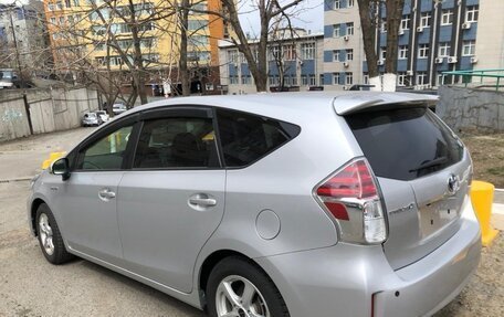 Toyota Prius Alpha I (ZVW40/41), 2018 год, 2 100 000 рублей, 4 фотография