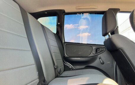 Chevrolet Niva I рестайлинг, 2018 год, 827 000 рублей, 4 фотография