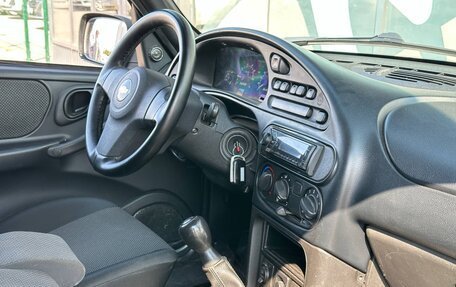 Chevrolet Niva I рестайлинг, 2018 год, 827 000 рублей, 11 фотография