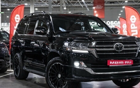 Toyota Land Cruiser 200, 2019 год, 8 700 000 рублей, 6 фотография