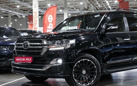 Toyota Land Cruiser 200, 2019 год, 8 700 000 рублей, 2 фотография