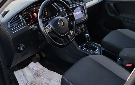 Volkswagen Tiguan II, 2017 год, 1 999 000 рублей, 9 фотография