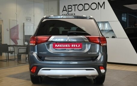 Mitsubishi Outlander III рестайлинг 3, 2019 год, 2 299 000 рублей, 6 фотография
