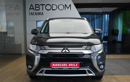 Mitsubishi Outlander III рестайлинг 3, 2019 год, 2 299 000 рублей, 2 фотография