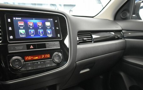 Mitsubishi Outlander III рестайлинг 3, 2019 год, 2 299 000 рублей, 19 фотография