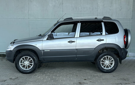 Chevrolet Niva I рестайлинг, 2012 год, 550 000 рублей, 4 фотография