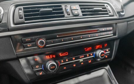 BMW 5 серия, 2012 год, 1 750 000 рублей, 14 фотография