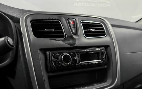 Renault Logan II, 2019 год, 580 000 рублей, 18 фотография