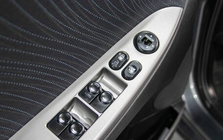 Hyundai Solaris II рестайлинг, 2015 год, 920 000 рублей, 17 фотография