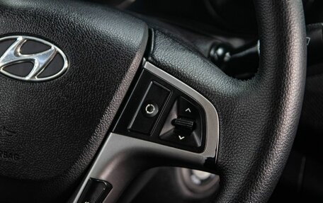 Hyundai Solaris II рестайлинг, 2015 год, 920 000 рублей, 12 фотография