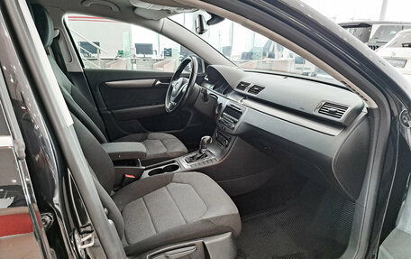 Volkswagen Passat B7, 2011 год, 1 070 000 рублей, 11 фотография