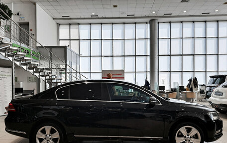 Volkswagen Passat B7, 2011 год, 1 070 000 рублей, 4 фотография