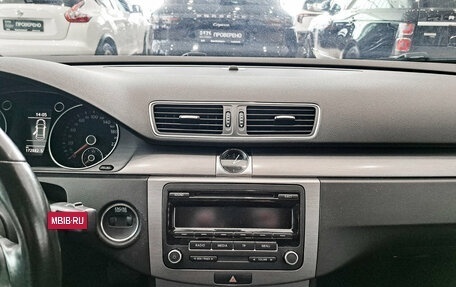Volkswagen Passat B7, 2011 год, 1 070 000 рублей, 15 фотография