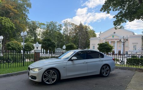 BMW 3 серия, 2011 год, 1 950 000 рублей, 2 фотография