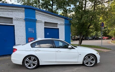 BMW 3 серия, 2011 год, 1 950 000 рублей, 3 фотография