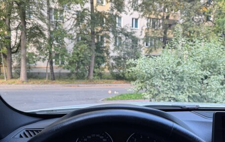 BMW 3 серия, 2011 год, 1 950 000 рублей, 13 фотография