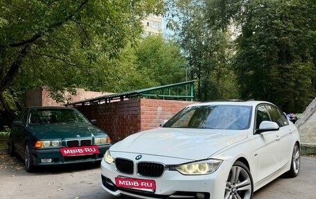 BMW 3 серия, 2011 год, 1 950 000 рублей, 22 фотография
