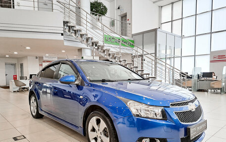 Chevrolet Cruze II, 2011 год, 599 000 рублей, 3 фотография