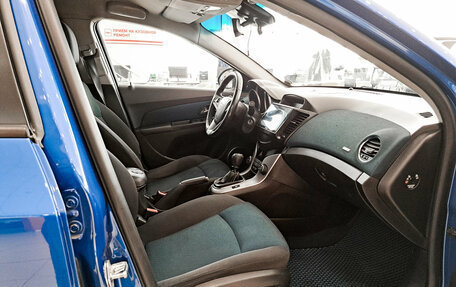 Chevrolet Cruze II, 2011 год, 599 000 рублей, 13 фотография