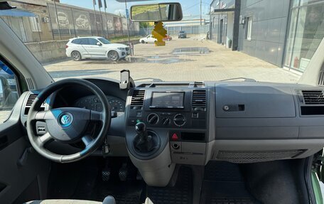 Volkswagen Transporter T5 рестайлинг, 2008 год, 800 000 рублей, 10 фотография