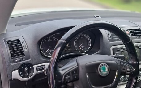 Skoda Octavia, 2012 год, 900 000 рублей, 24 фотография