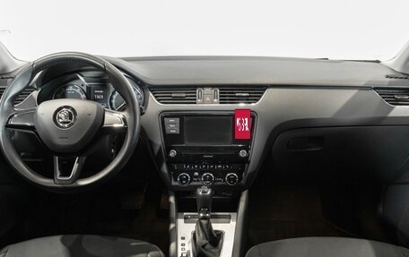 Skoda Octavia, 2018 год, 2 118 900 рублей, 6 фотография