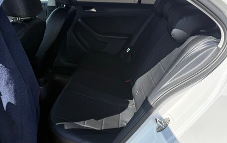 Volkswagen Jetta VI, 2015 год, 950 000 рублей, 11 фотография