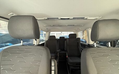 Volkswagen Multivan T6 рестайлинг, 2020 год, 5 500 000 рублей, 14 фотография
