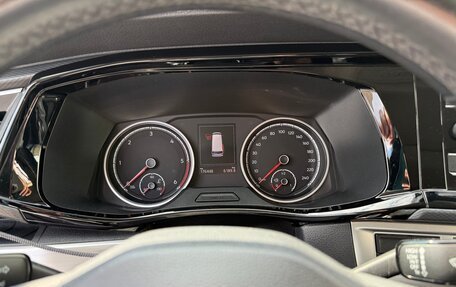 Volkswagen Multivan T6 рестайлинг, 2020 год, 5 500 000 рублей, 11 фотография