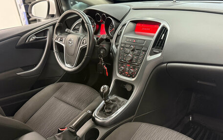 Opel Astra J, 2013 год, 990 000 рублей, 8 фотография