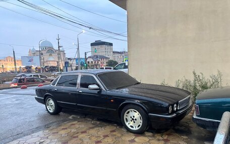 Jaguar XJ III (X350), 1997 год, 1 300 000 рублей, 6 фотография