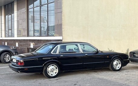 Jaguar XJ III (X350), 1997 год, 1 300 000 рублей, 10 фотография