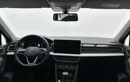 Volkswagen Tiguan II, 2022 год, 2 612 000 рублей, 7 фотография