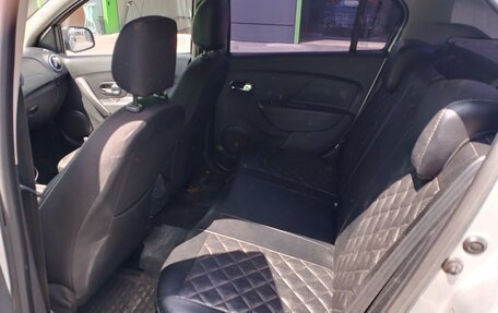 Renault Logan II, 2015 год, 480 000 рублей, 16 фотография