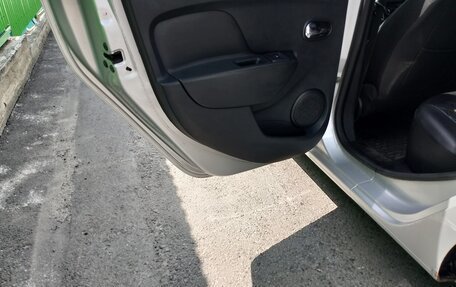 Renault Logan II, 2015 год, 480 000 рублей, 15 фотография