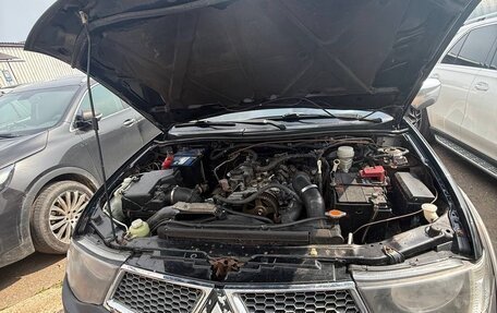 Mitsubishi L200 IV рестайлинг, 2013 год, 1 300 000 рублей, 8 фотография