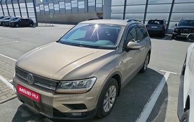 Volkswagen Tiguan II, 2019 год, 2 199 000 рублей, 1 фотография