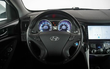 Hyundai Sonata VI, 2011 год, 969 000 рублей, 12 фотография
