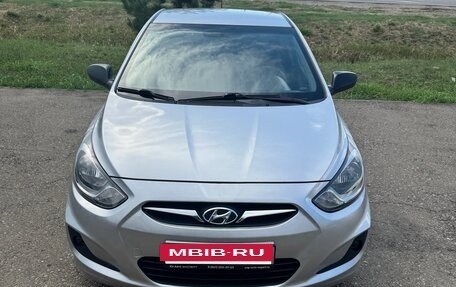 Hyundai Solaris II рестайлинг, 2013 год, 785 000 рублей, 2 фотография