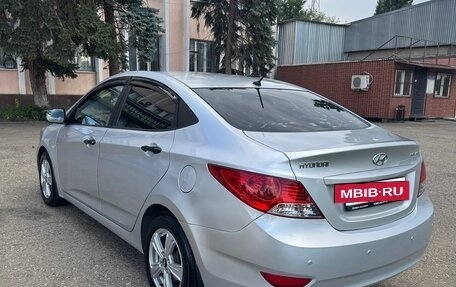 Hyundai Solaris II рестайлинг, 2013 год, 785 000 рублей, 5 фотография