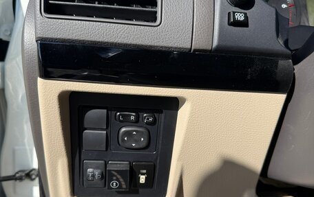 Toyota Land Cruiser Prado 150 рестайлинг 2, 2020 год, 5 200 000 рублей, 11 фотография