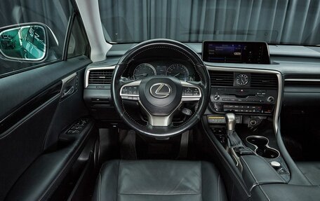 Lexus RX IV рестайлинг, 2016 год, 4 200 000 рублей, 8 фотография