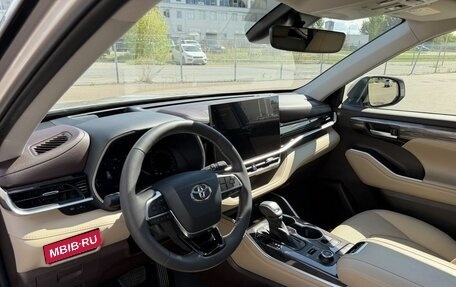 Toyota Highlander, 2026 год, 5 550 000 рублей, 17 фотография