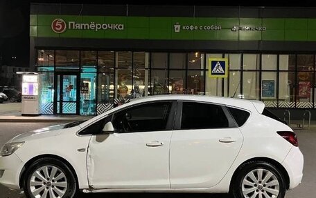 Opel Astra J, 2011 год, 550 000 рублей, 3 фотография