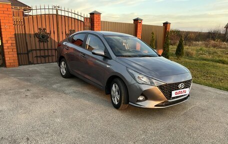 Hyundai Solaris II рестайлинг, 2021 год, 1 450 000 рублей, 2 фотография