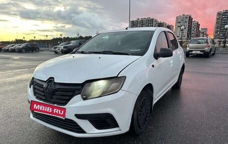Renault Logan II, 2017 год, 350 000 рублей, 2 фотография